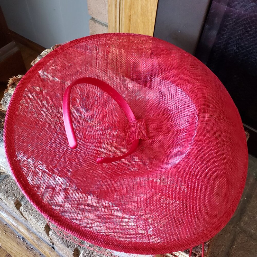 Pippa and Pearl Kentucky Derby Fascinator Hat - Picture 3 of 5